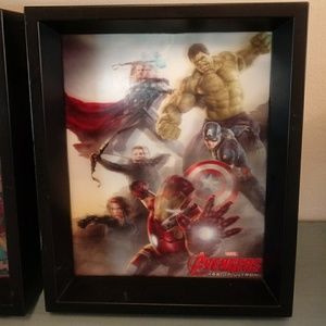 2 marvel holographic pictures